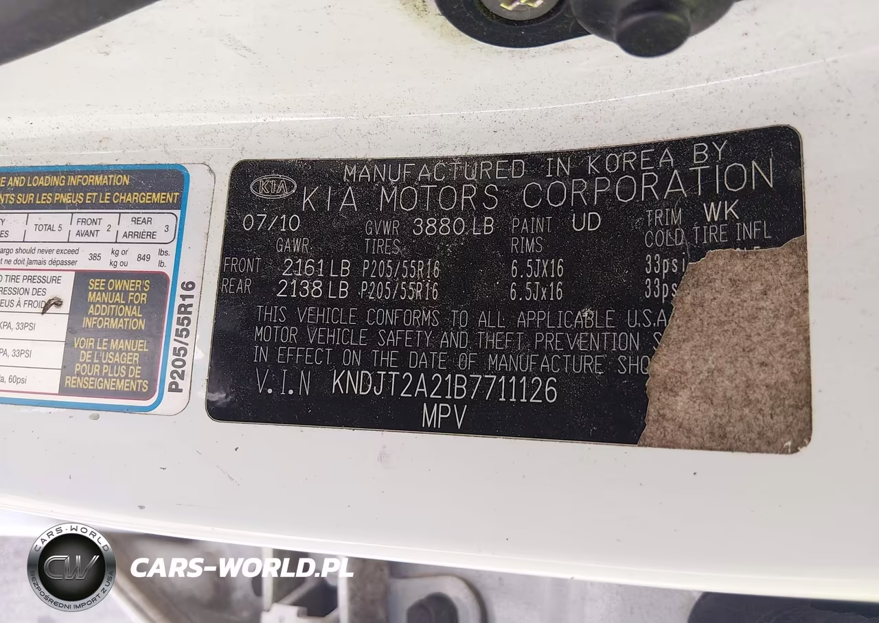 2011 Kia Soul + VIN:KNDJT2A21B7711126 - 9