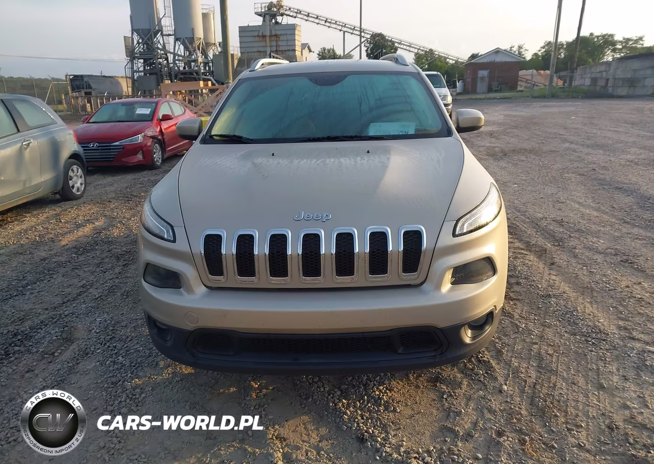 2015 Jeep Cherokee Latitude VIN:1C4PJMCS7FW546171 - 12