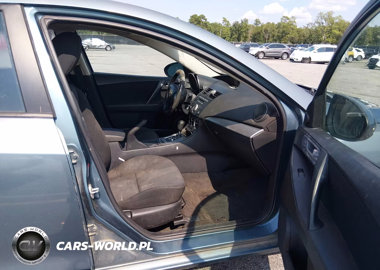 2011 Mazda Mazda3 I Touring VIN:JM1BL1VF9B1442789 - 5