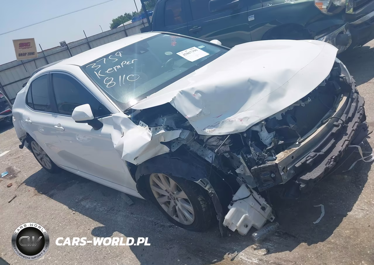 2020 Toyota Camry Le – zdjęcie 1 z 17