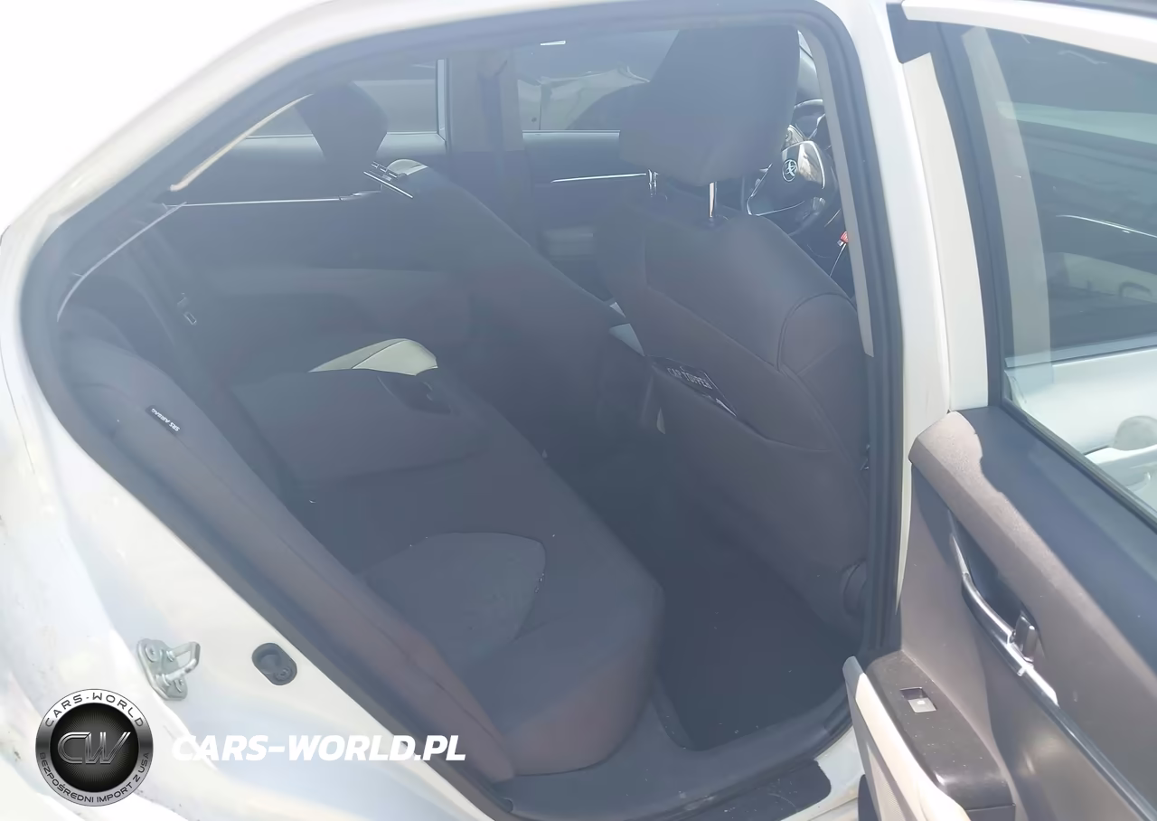 2020 Toyota Camry Le VIN:4T1C11AK1LU398991 - 8