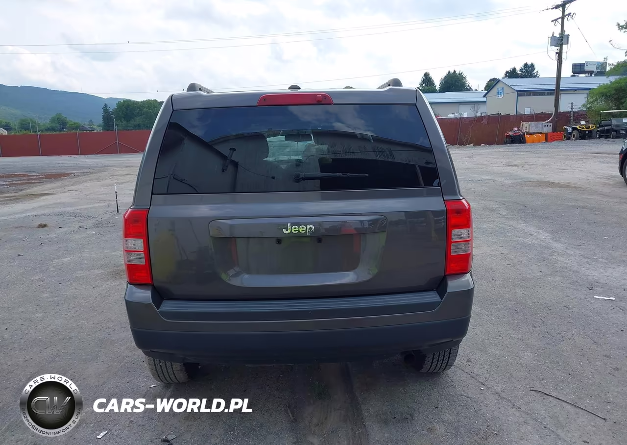 2016 Jeep Patriot Sport VIN:1C4NJPBB0GD738572 - 16