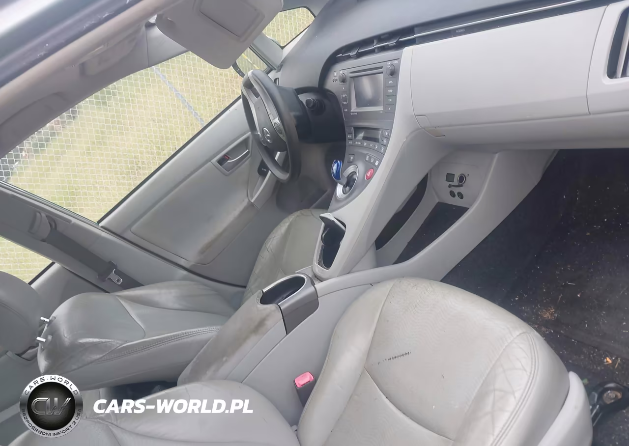 2013 Toyota Prius Three VIN:JTDKN3DU9D5580785 - 5