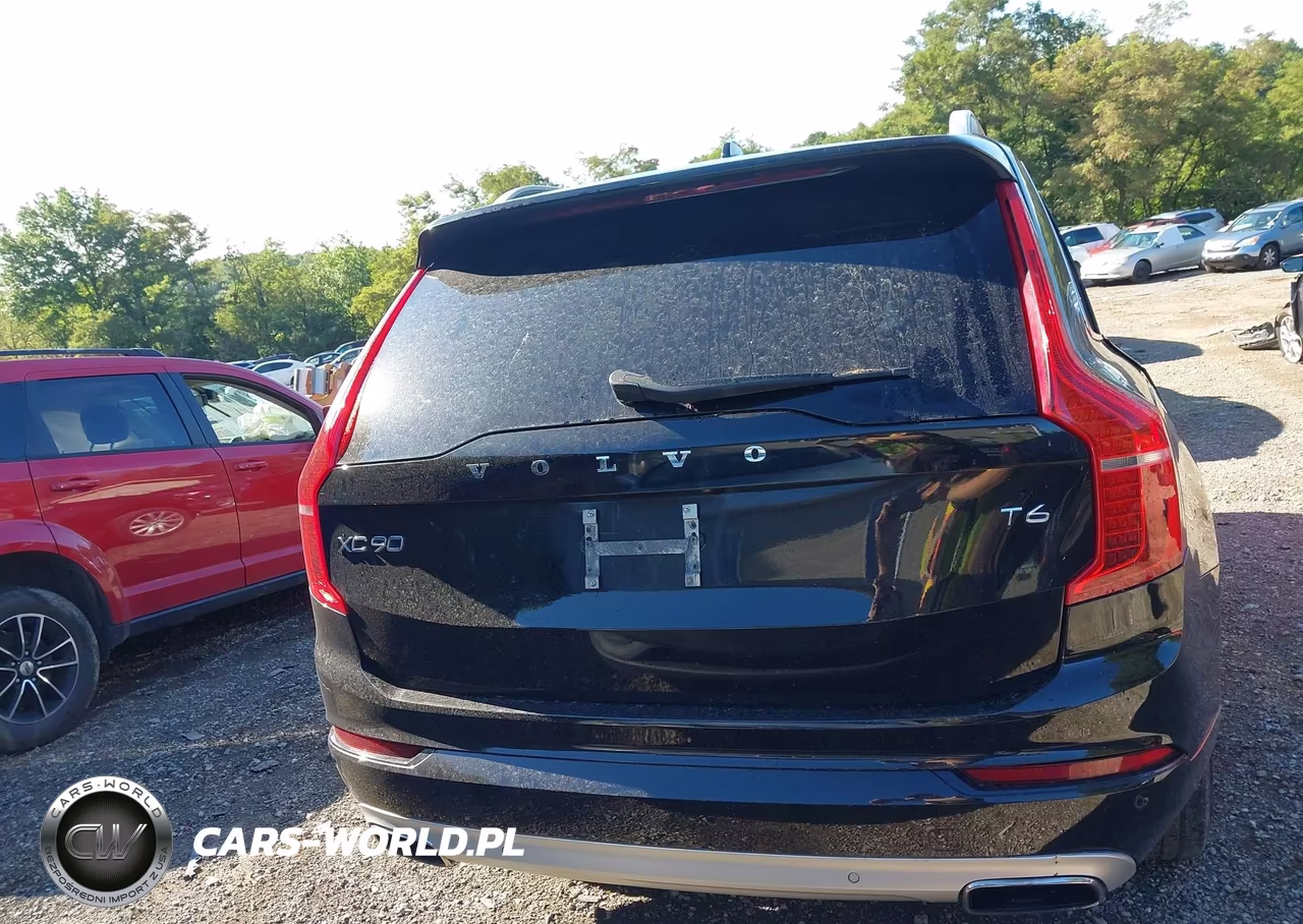 2018 Volvo Xc90 T6 Momentum VIN:YV4A22PK9J1215533 - 16