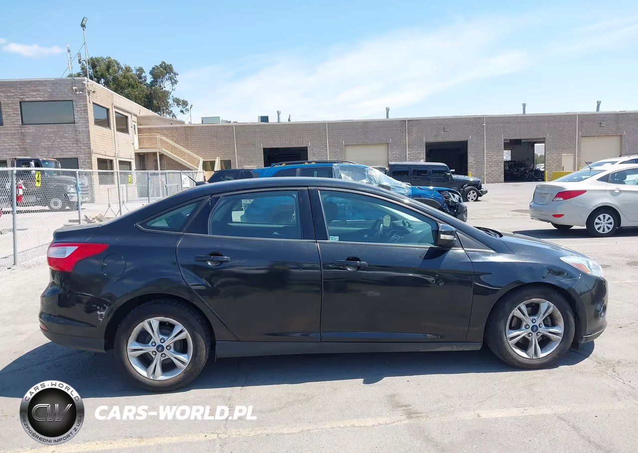 2014 Ford Focus Se VIN:1FADP3F23EL408009 - 13