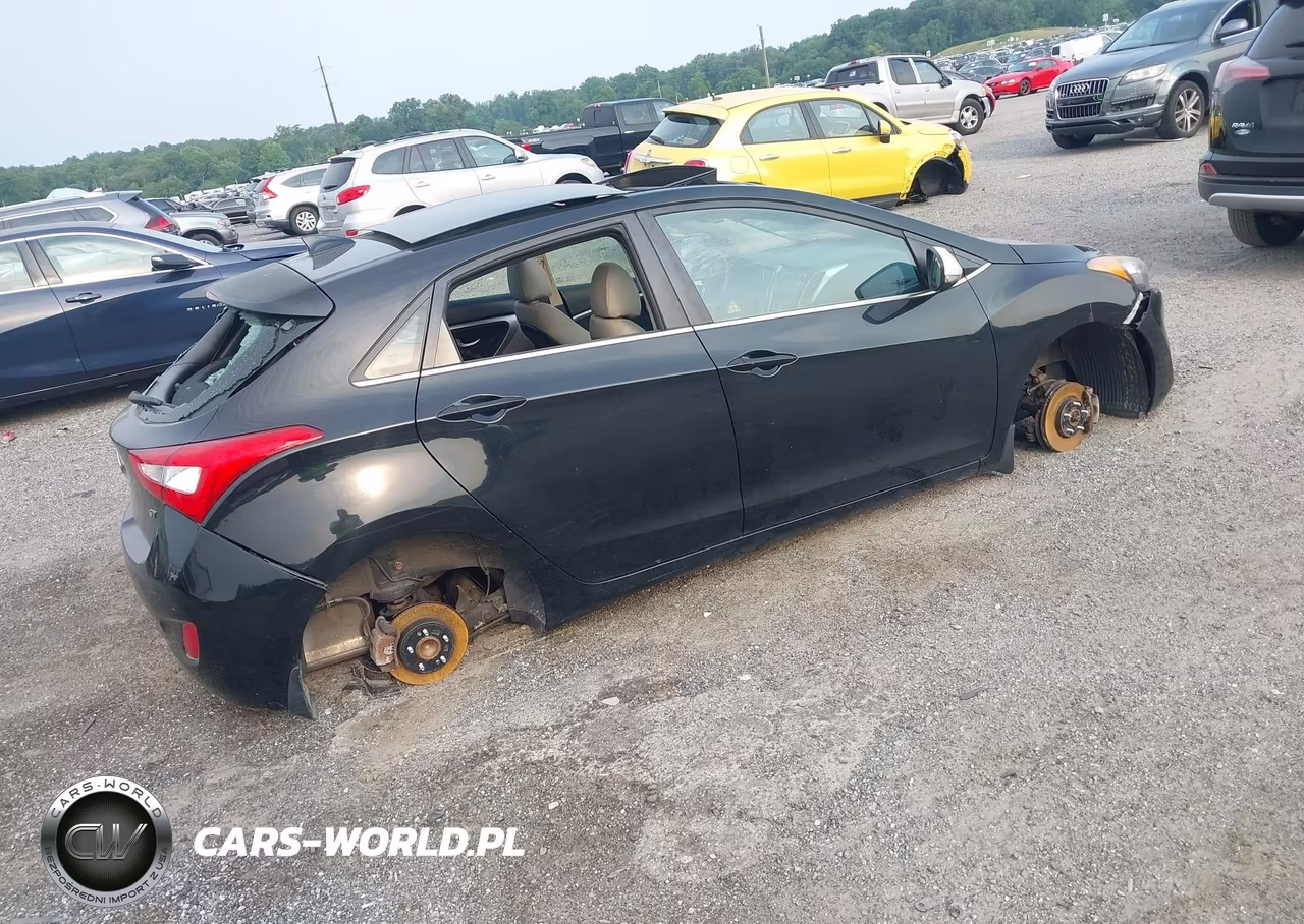 2016 Hyundai Elantra Gt VIN:KMHD35LH3GU317910 - 4