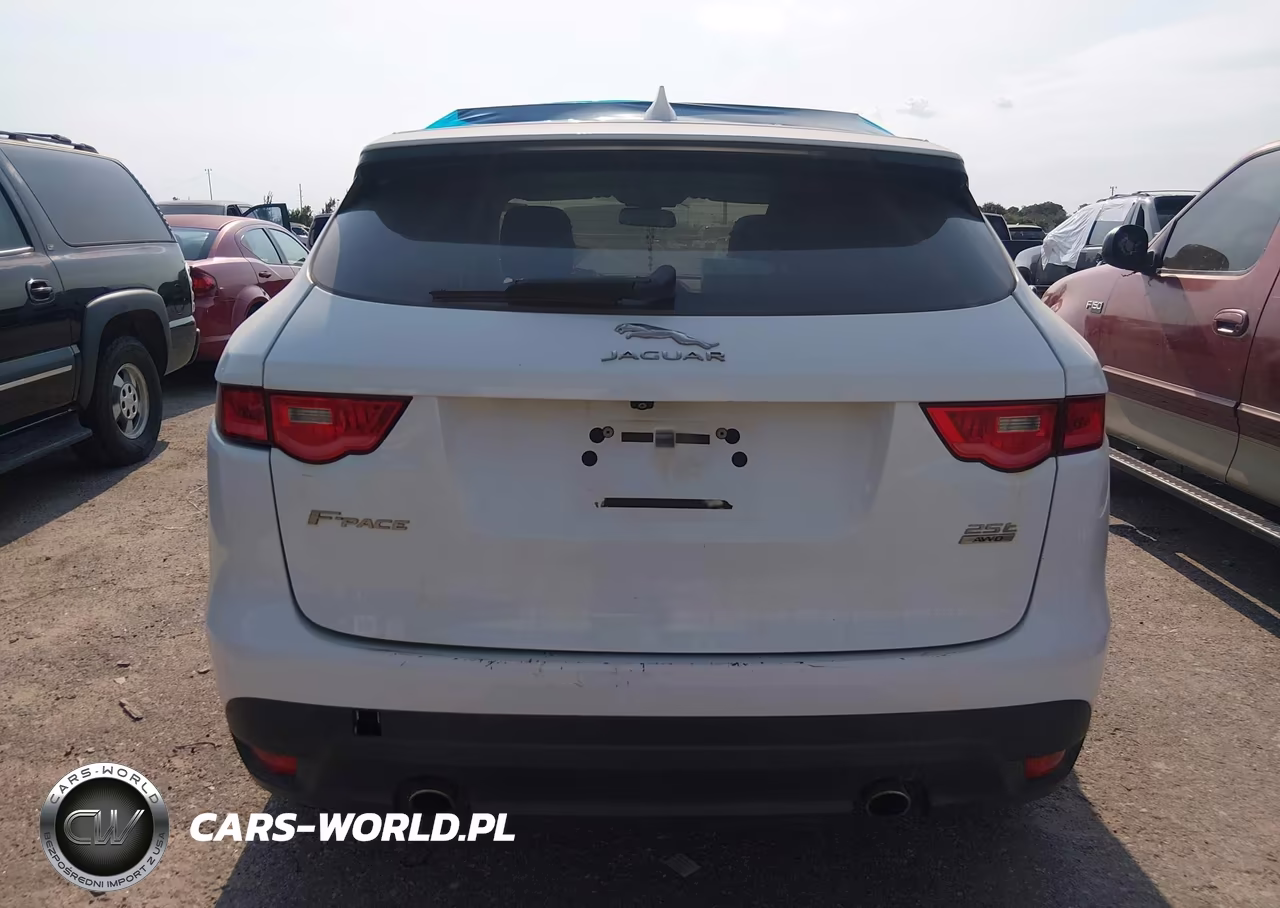 2018 Jaguar F-Pace 25T Premium VIN:SADCJ2FX4JA254014 - 16