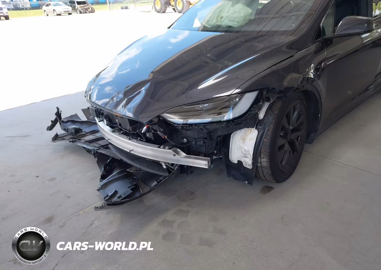 2024 Tesla Model X Long Range VIN:7SAXCDE53RF442032 - 6