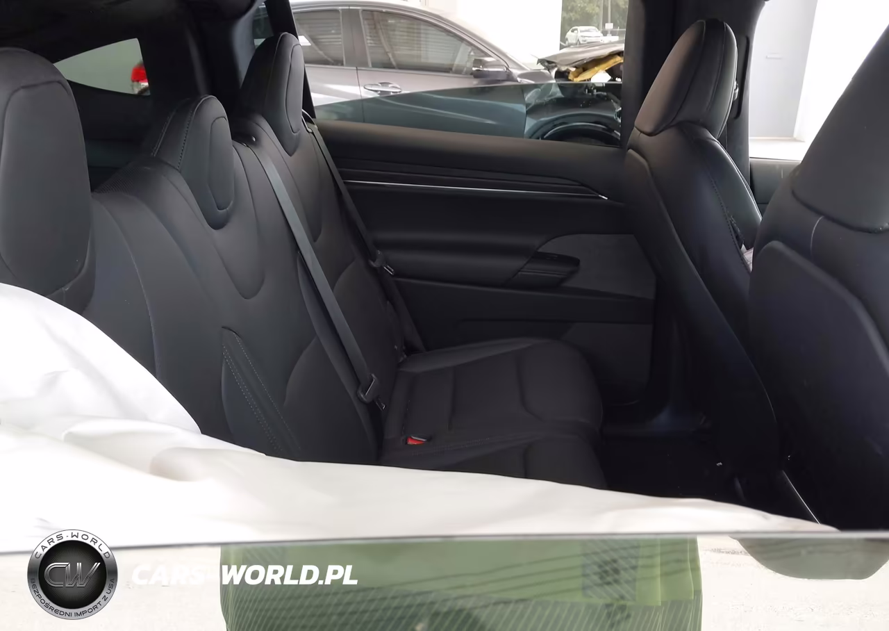 2024 Tesla Model X Long Range VIN:7SAXCDE53RF442032 - 8
