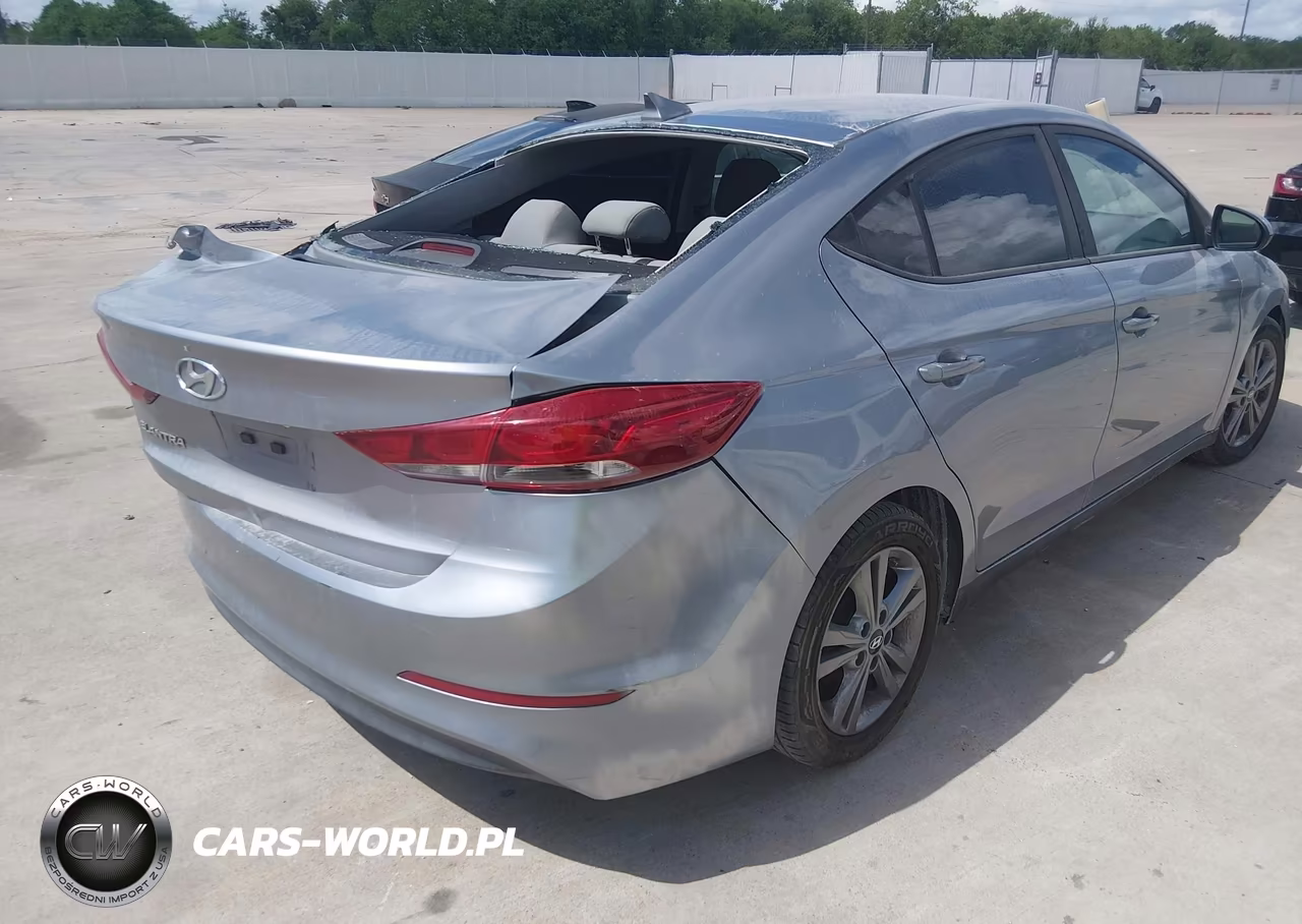 2017 Hyundai Elantra Se VIN:5NPD84LF1HH092350 - 4