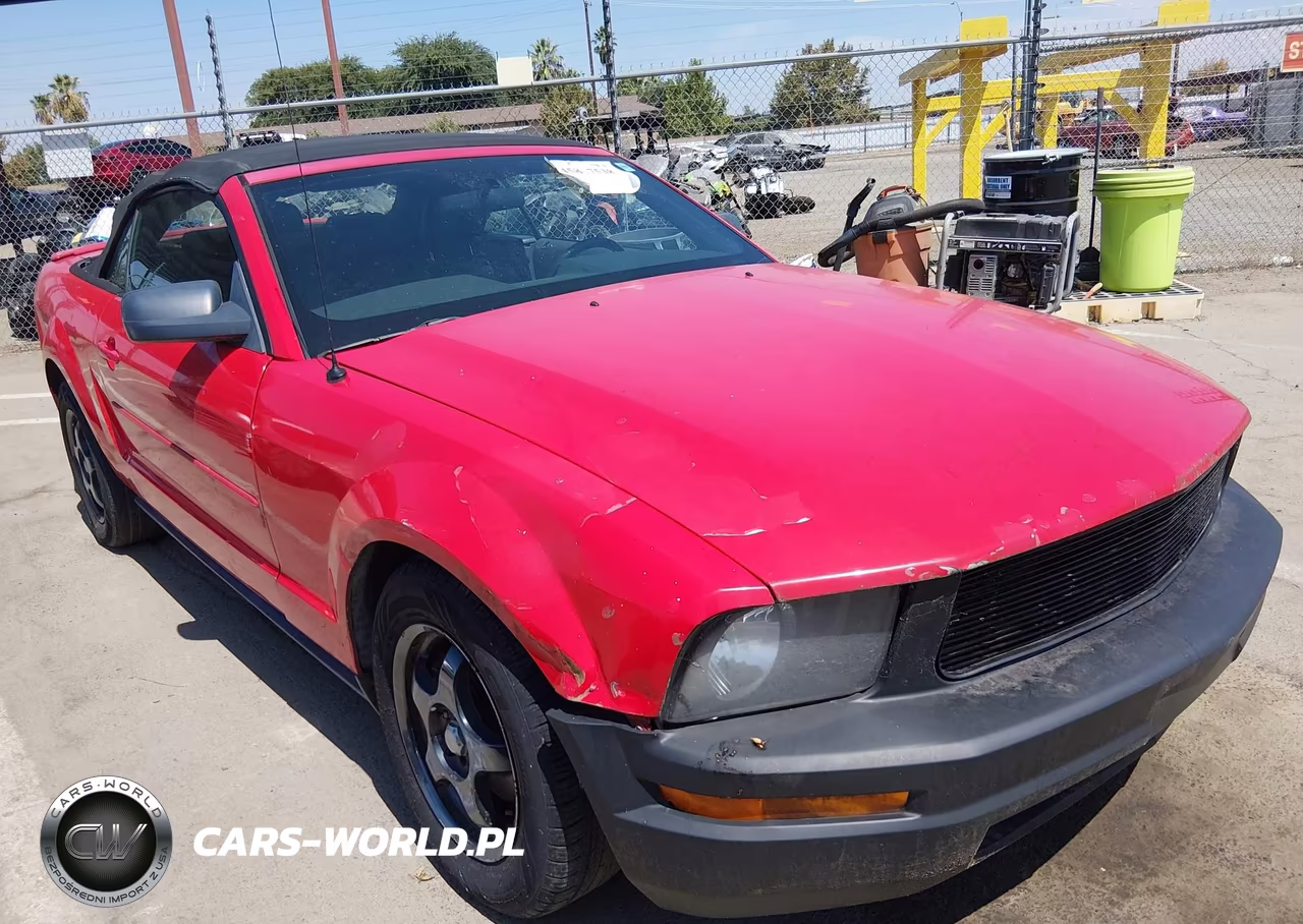 2007 Ford Mustang V6 Deluxe-V6 Premium