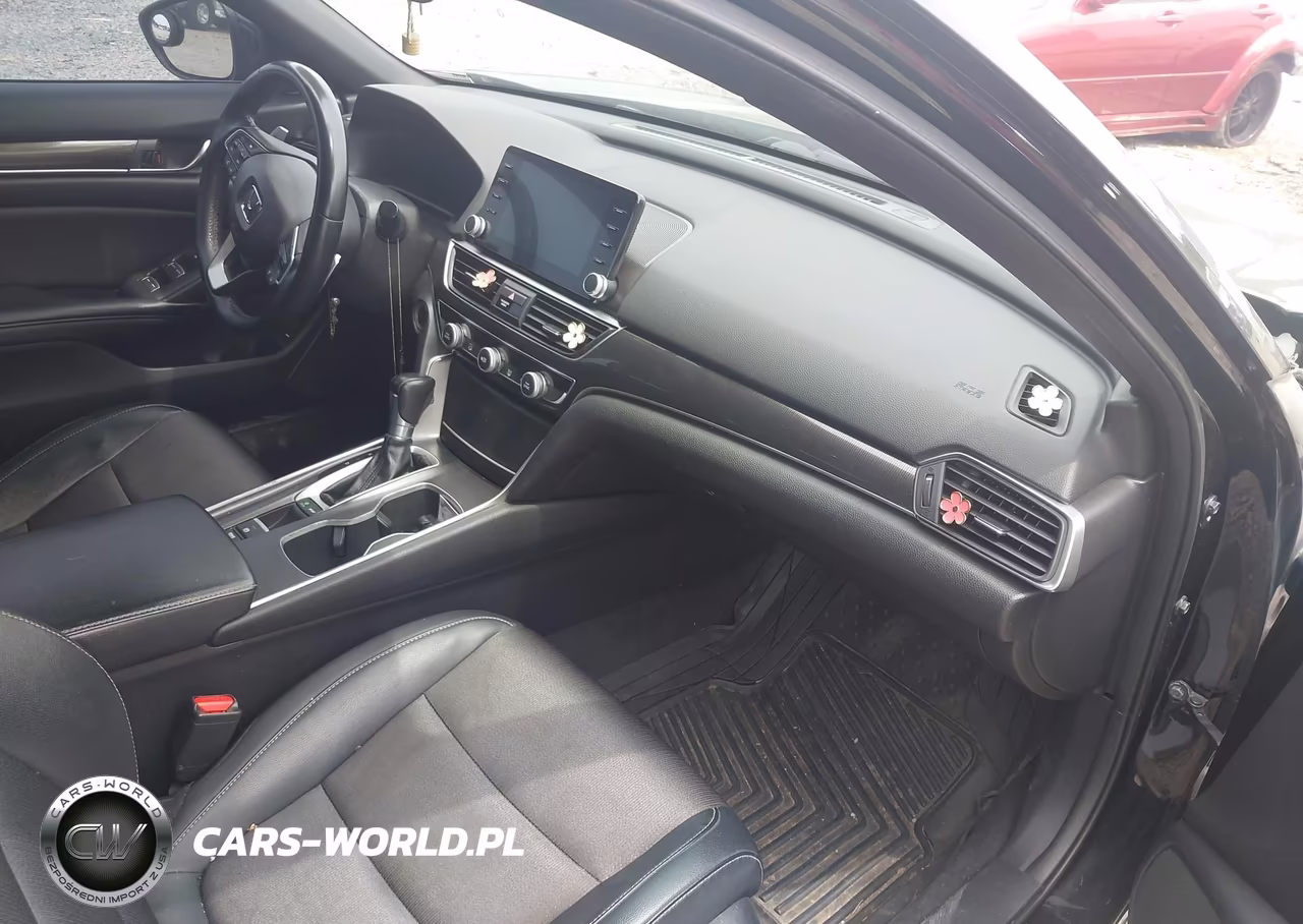 2018 Honda Accord Sport VIN:1HGCV1F30JA166277 - 5