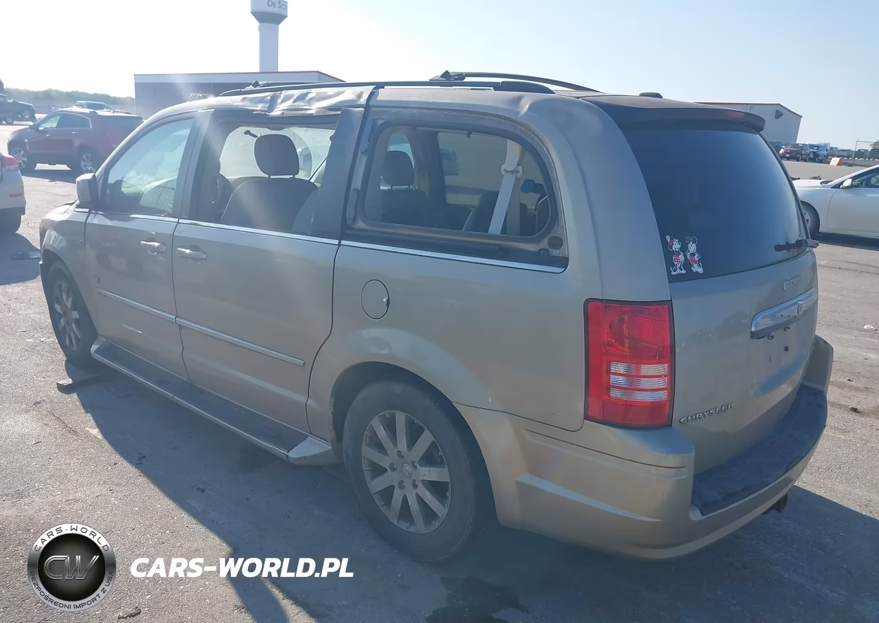 2009 Chrysler Town & Country Touring VIN:2A8HR54149R676603 - 3