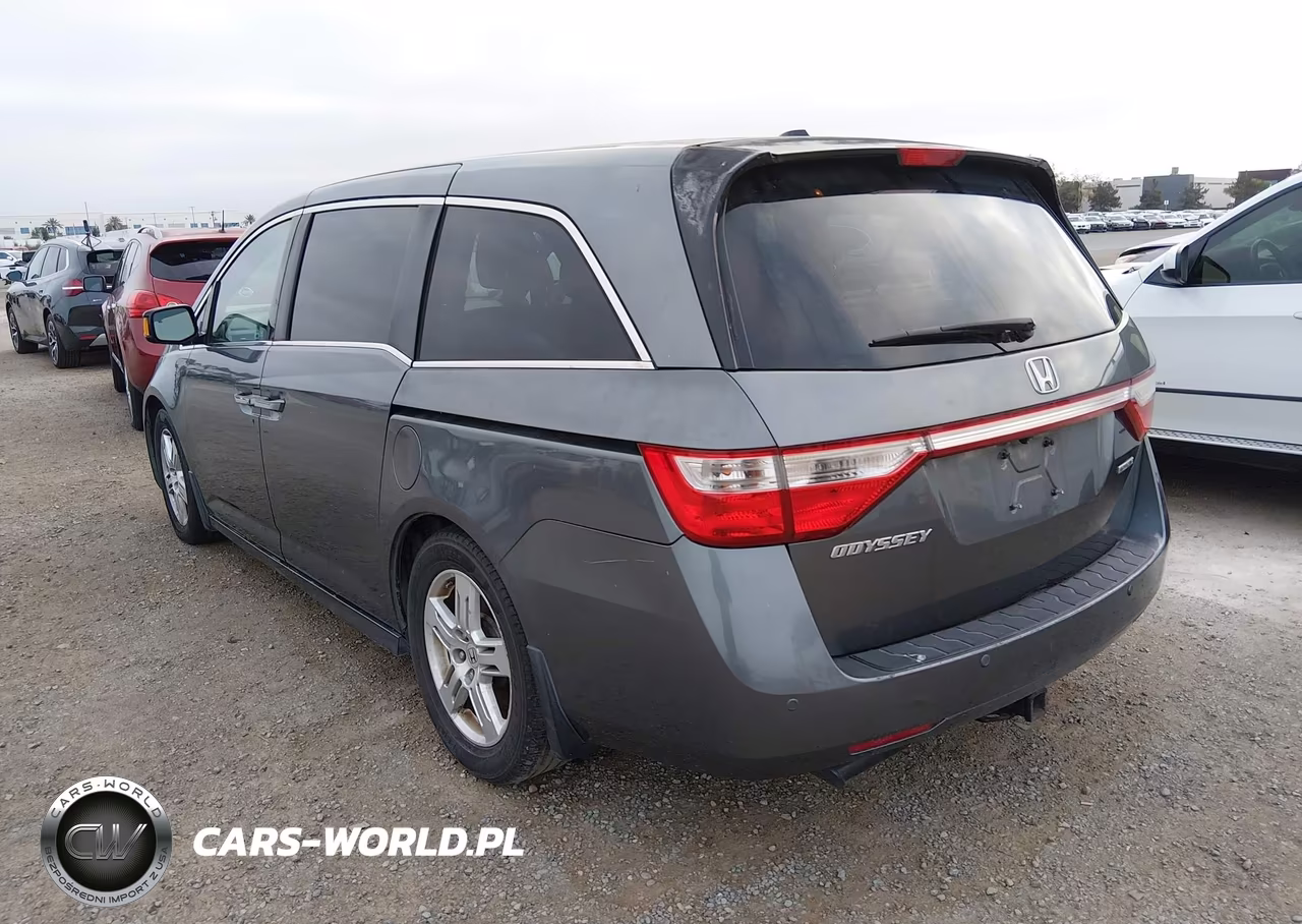 2012 Honda Odyssey Touring-Touring Elite VIN:5FNRL5H96CB103928 - 3