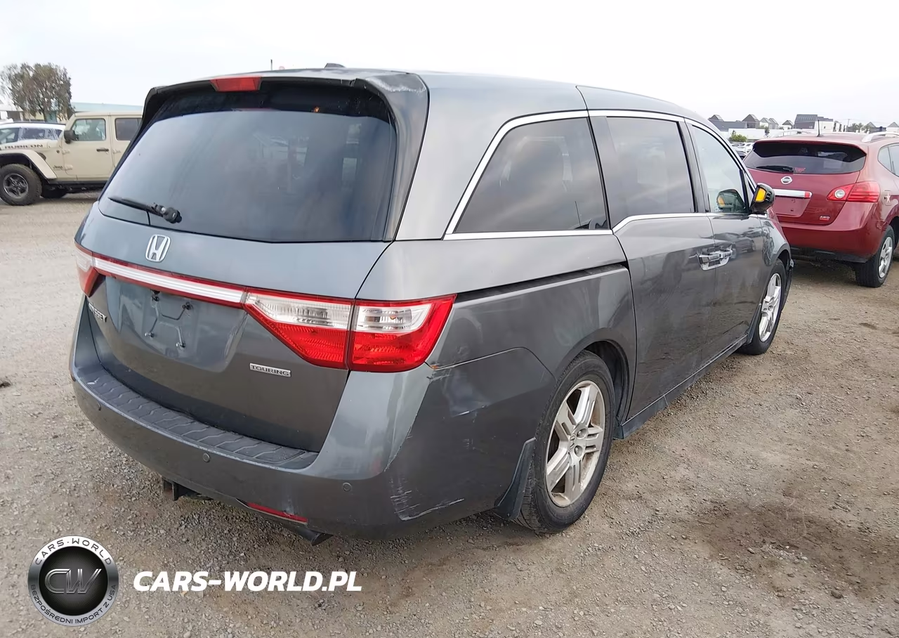 2012 Honda Odyssey Touring-Touring Elite VIN:5FNRL5H96CB103928 - 4