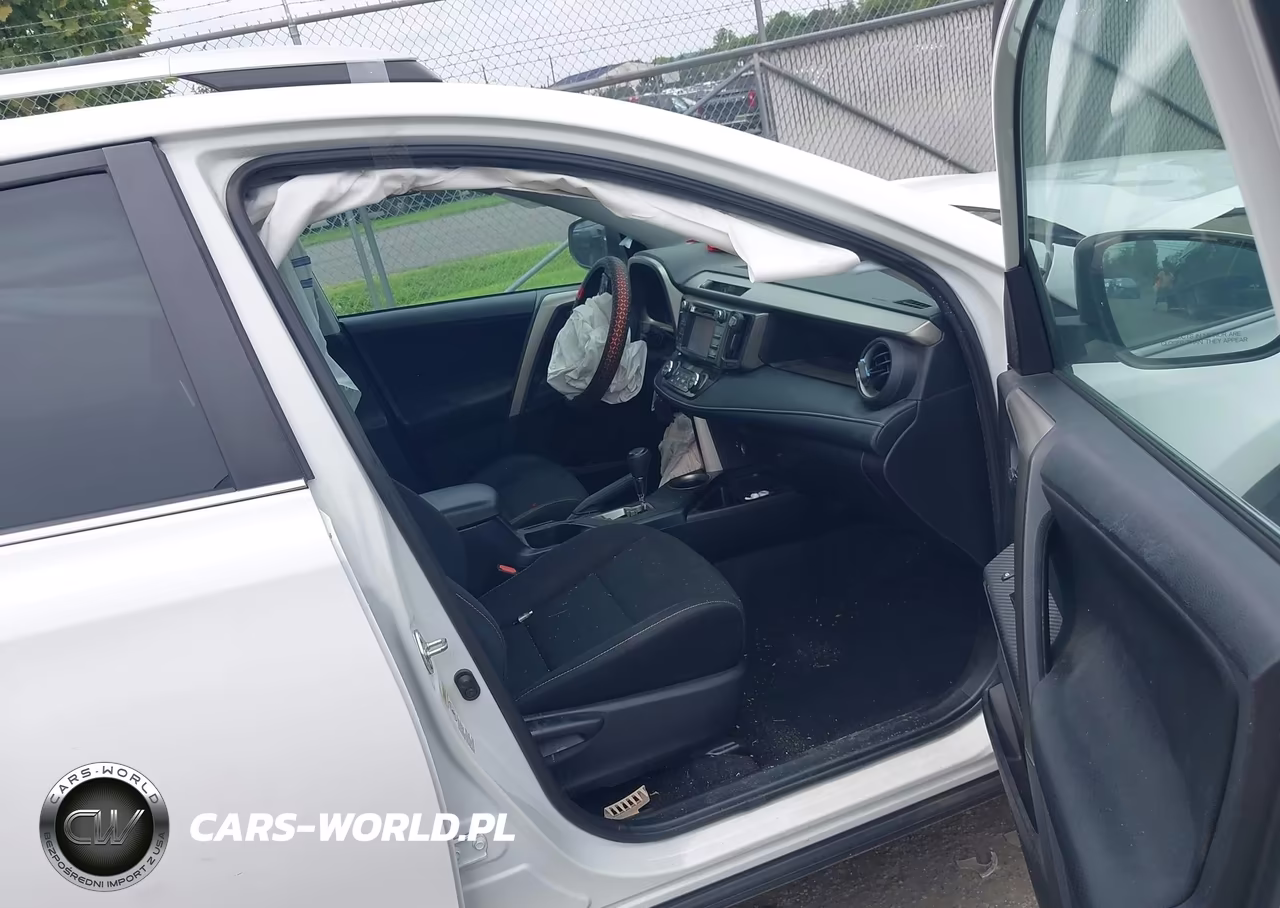 2014 Toyota Rav4 Xle VIN:2T3RFREV0EW184079 - 5