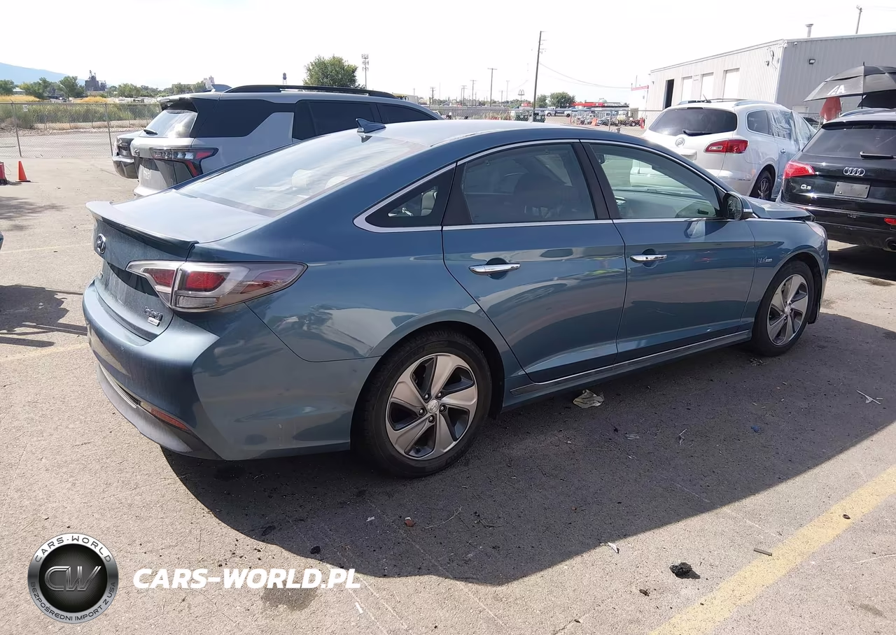 2016 Hyundai Sonata Hybrid Limited VIN:KMHE34L19GA031336 - 4