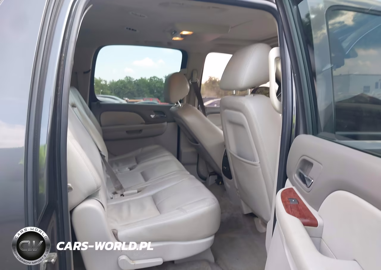 2010 Chevrolet Suburban 1500 Lt1 VIN:1GNUKJE3XAR261502 - 8