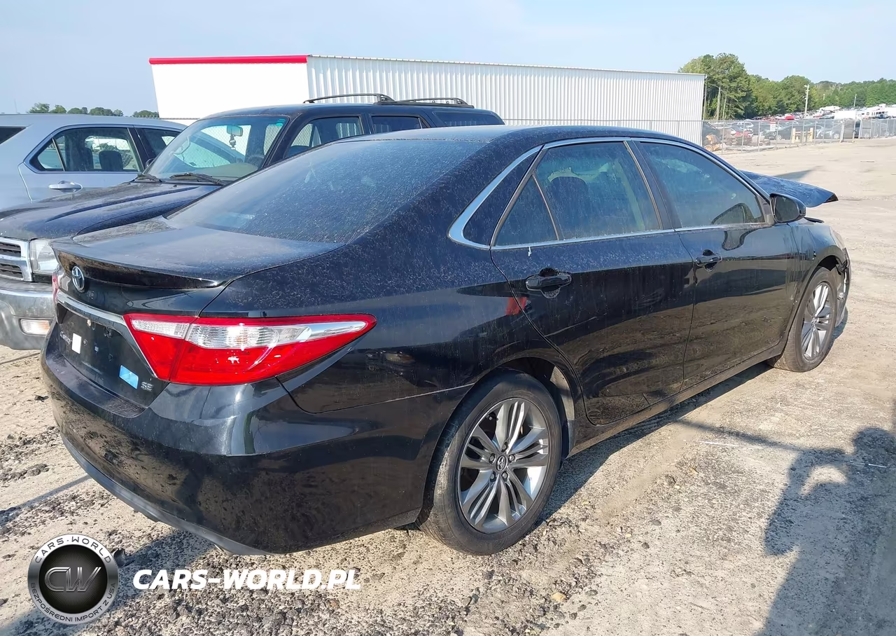 2017 Toyota Camry Se VIN:4T1BF1FK5HU311395 - 4