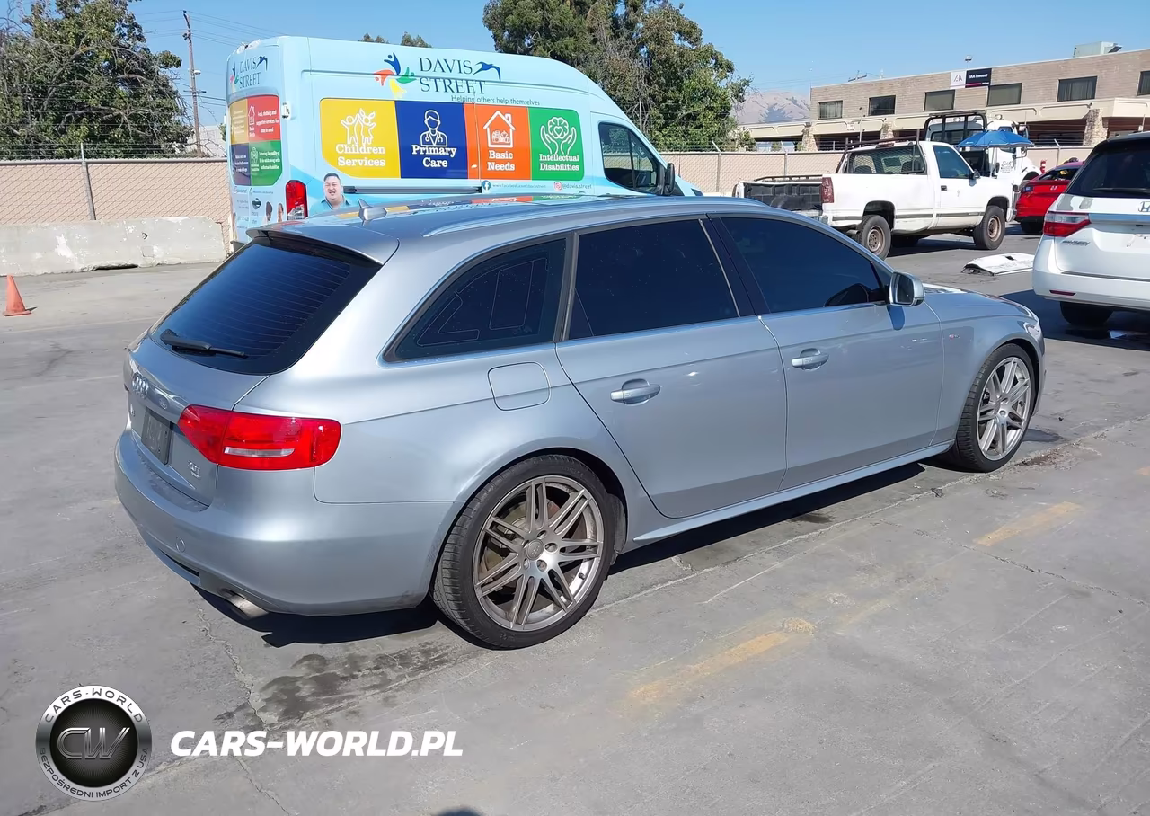 2010 Audi A4 2.0T Premium VIN:WAU4FAFL9AA037760 - 4