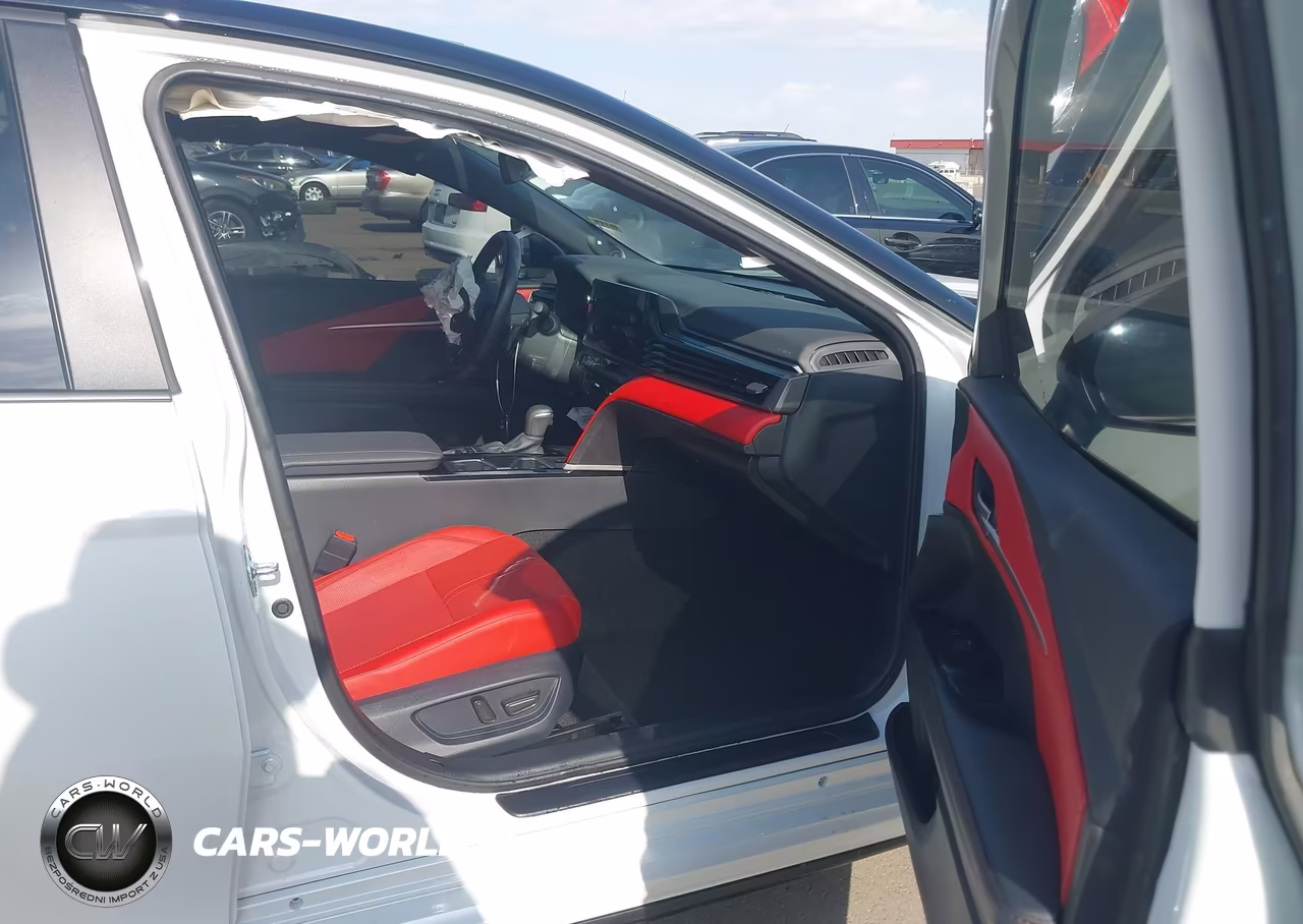 2025 Toyota Camry Xse VIN:4T1DAACK2SU075579 - 5