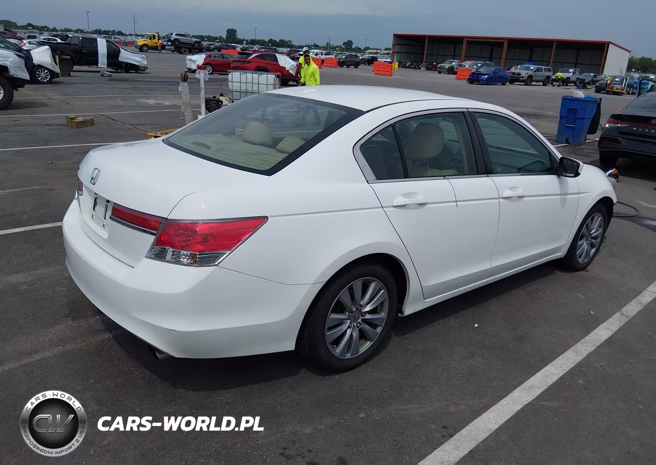 2011 Honda Accord 2.4 Ex-L VIN:1HGCP2F84BA020025 - 4
