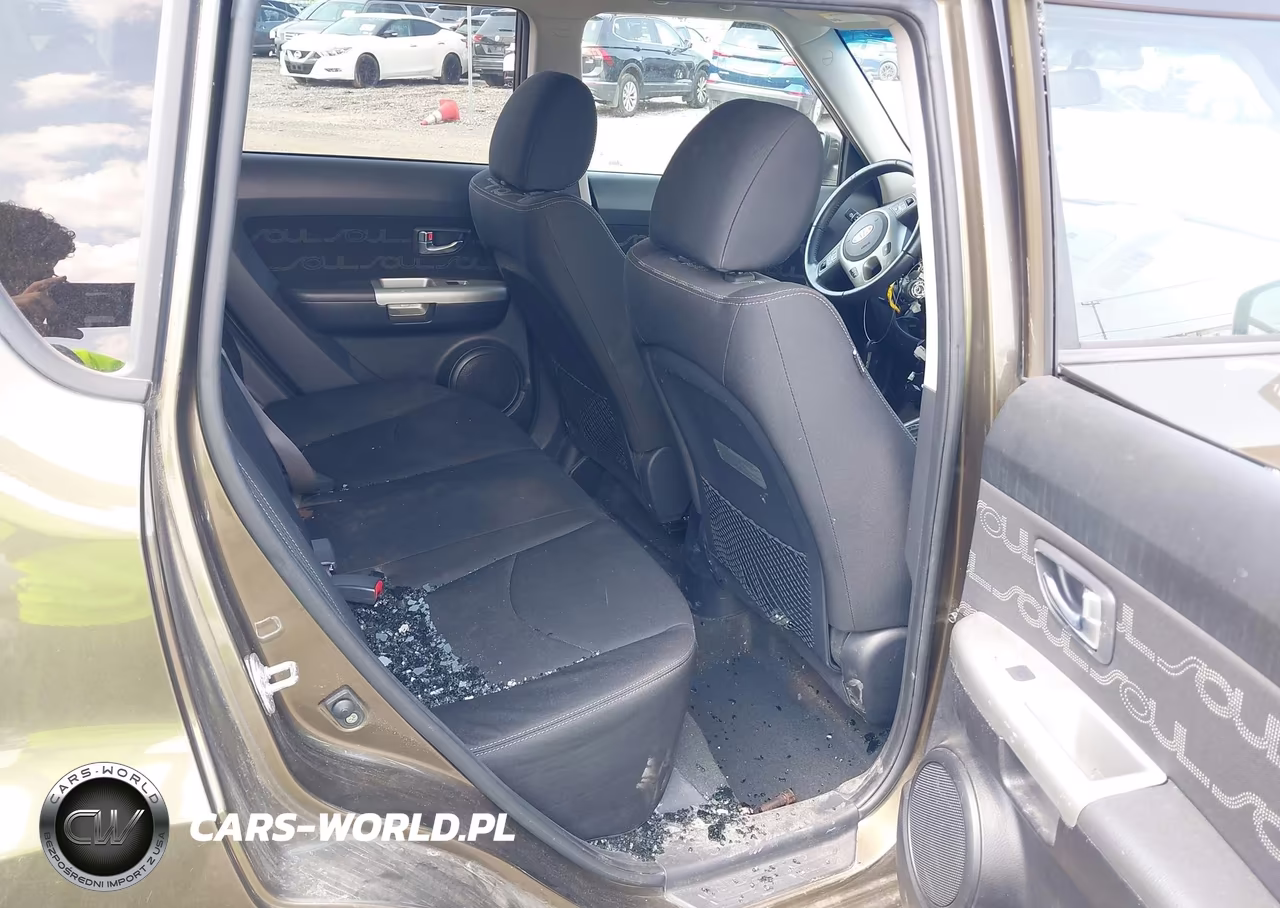2012 Kia Soul + VIN:KNDJT2A63C7385477 - 8