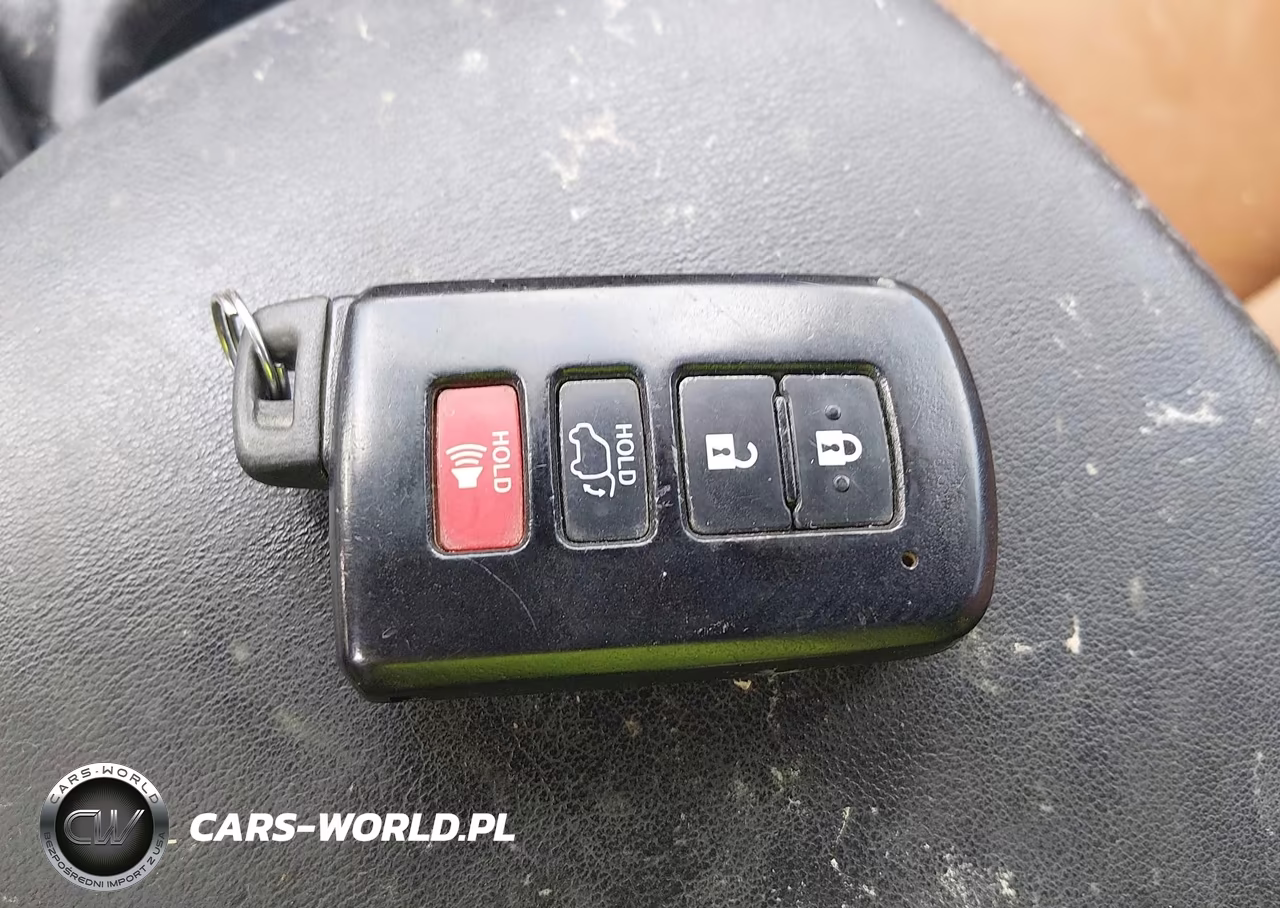 2016 Toyota Rav4 Hybrid Limited VIN:JTMDJREV4GD007639 - 11