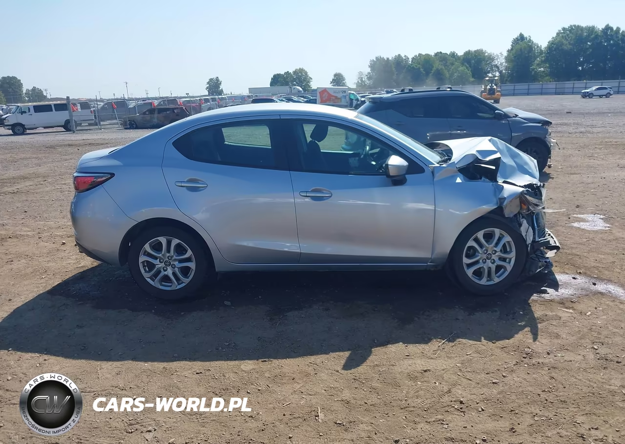 2017 Toyota Yaris Ia VIN:3MYDLBYV6HY153036 - 13