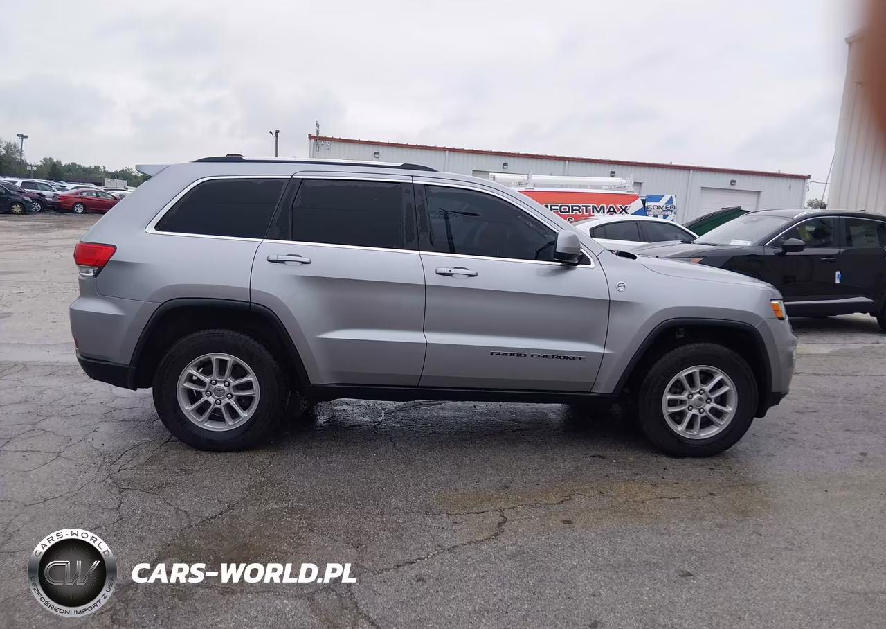 2018 Jeep Grand Cherokee Laredo E 4X4 VIN:1C4RJFAG2JC456956 - 14