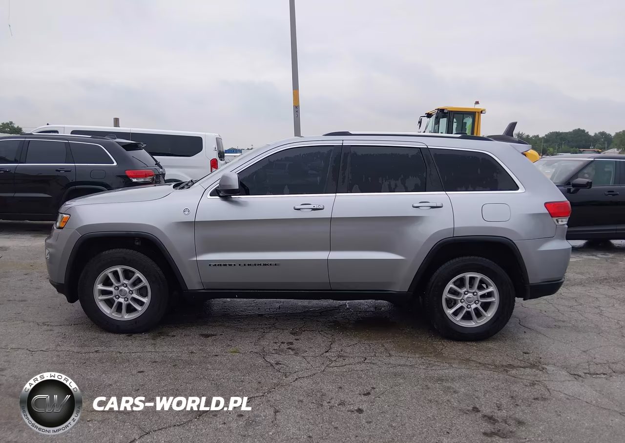 2018 Jeep Grand Cherokee Laredo E 4X4 VIN:1C4RJFAG2JC456956 - 15