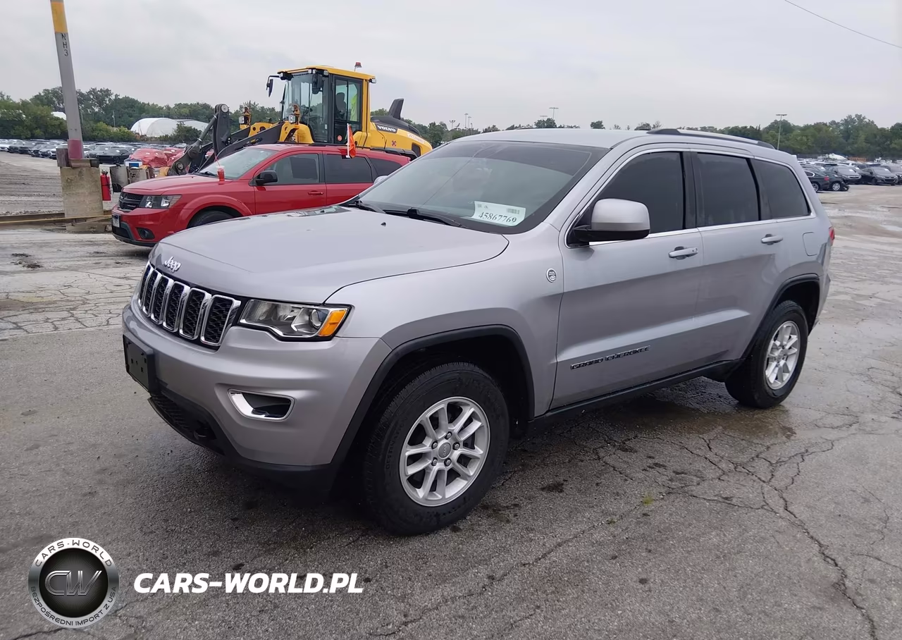 2018 Jeep Grand Cherokee Laredo E 4X4 VIN:1C4RJFAG2JC456956 - 2