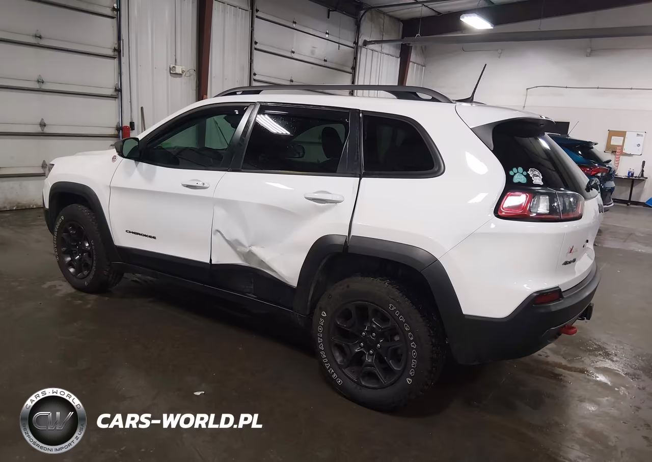 2021 Jeep Cherokee Trailhawk 4X4 VIN:1C4PJMBXXMD128614 - 3