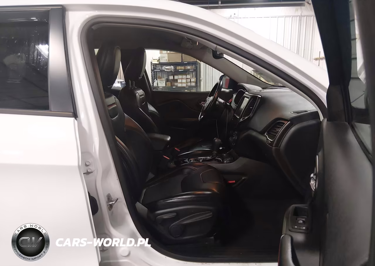 2021 Jeep Cherokee Trailhawk 4X4 VIN:1C4PJMBXXMD128614 - 5