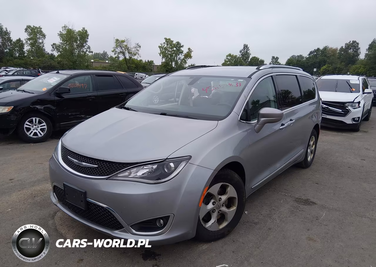 2017 Chrysler Pacifica Touring-L Plus VIN:2C4RC1EG7HR520000 - 2