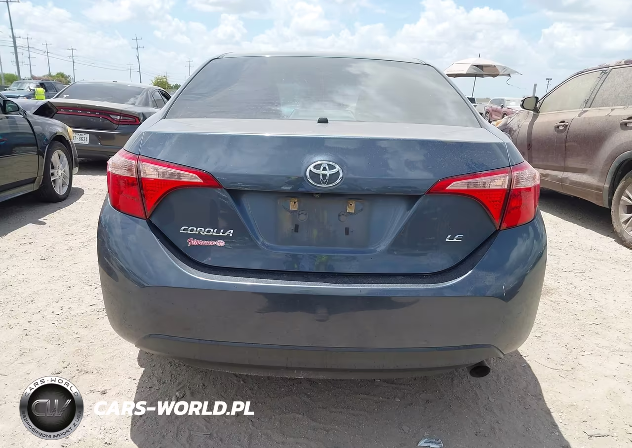 2019 Toyota Corolla Le VIN:2T1BURHE7KC207141 - 17