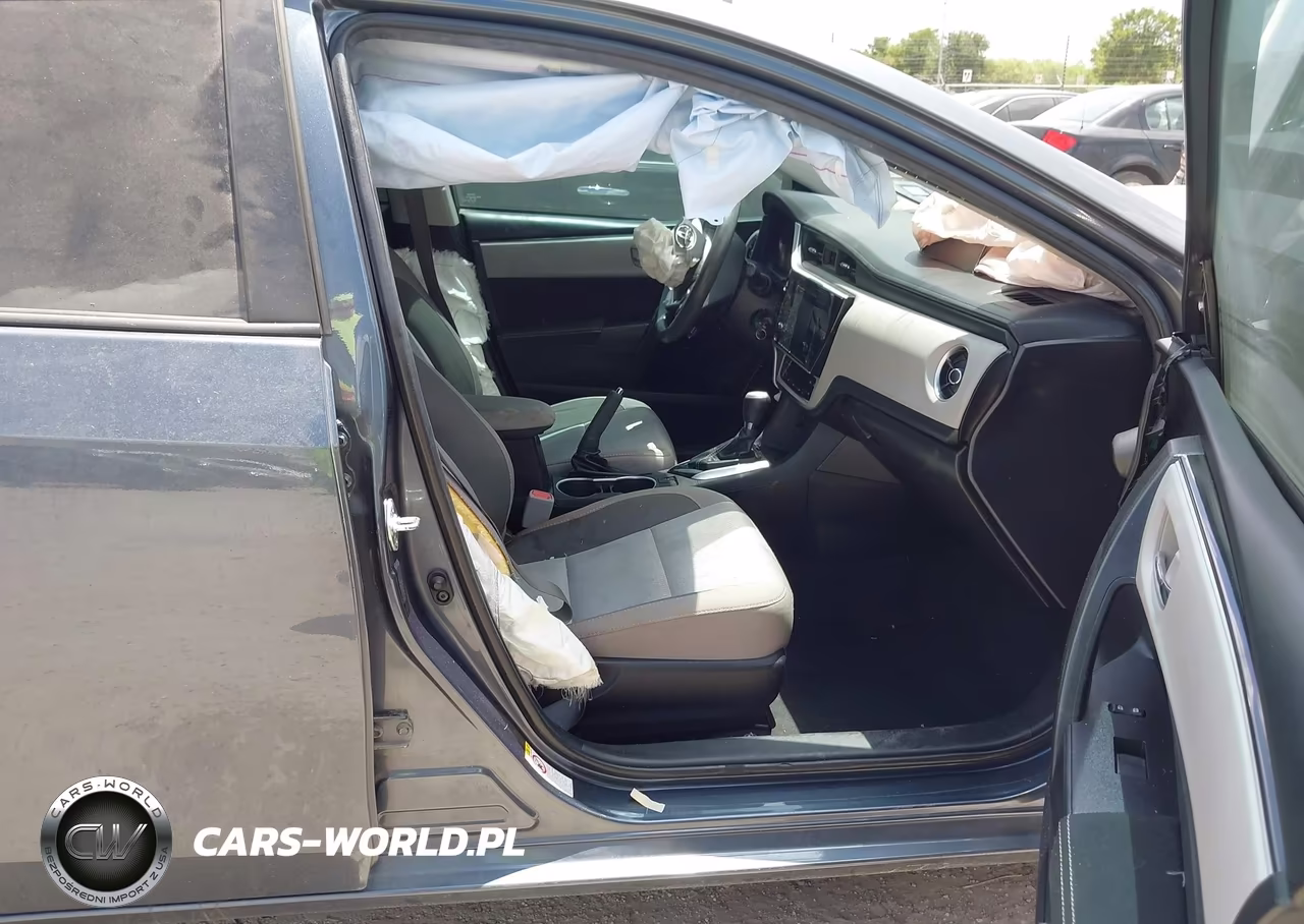 2019 Toyota Corolla Le VIN:2T1BURHE7KC207141 - 5