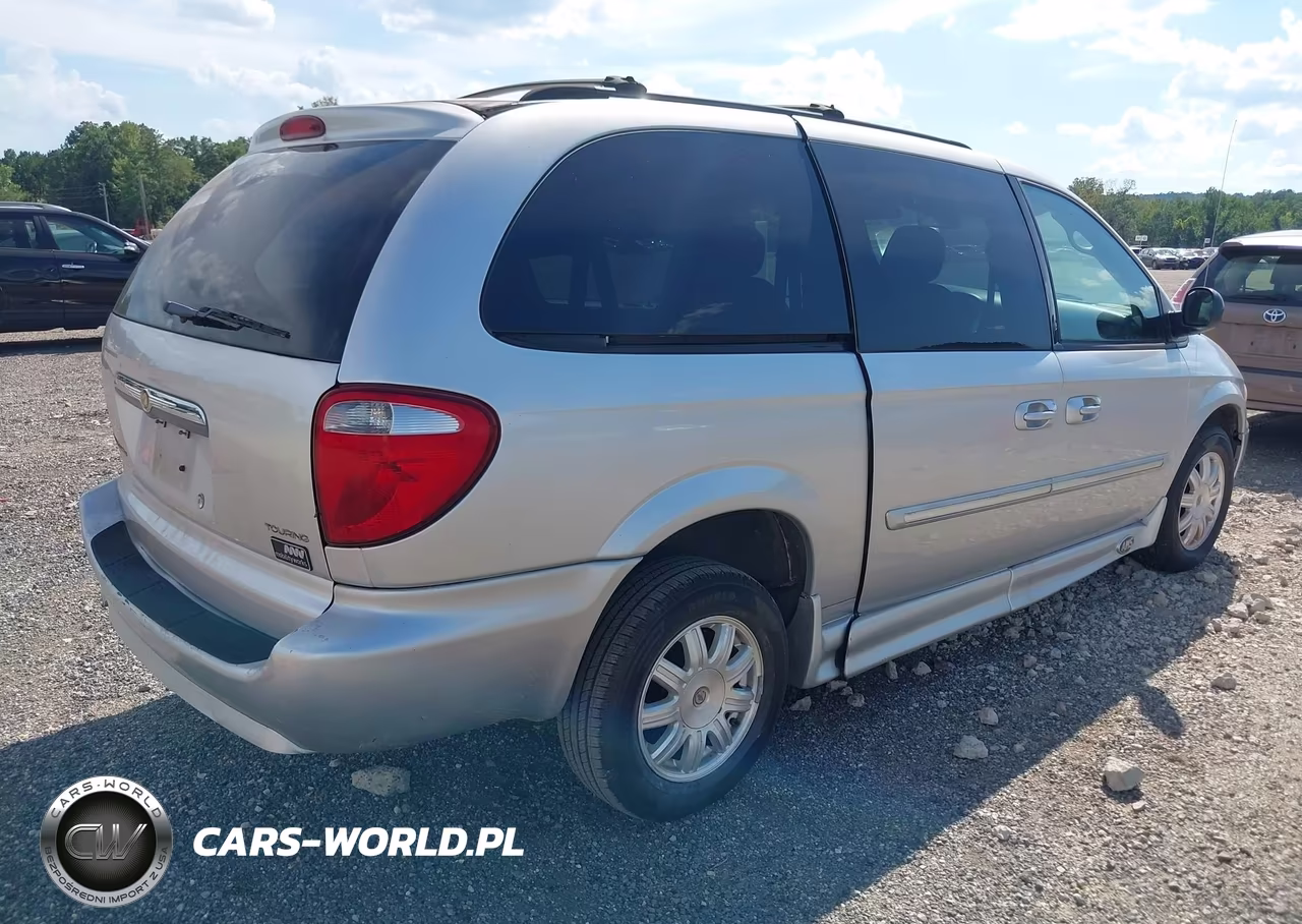 2007 Chrysler Town & Country Touring VIN:2A4GP54L77R311589 - 4