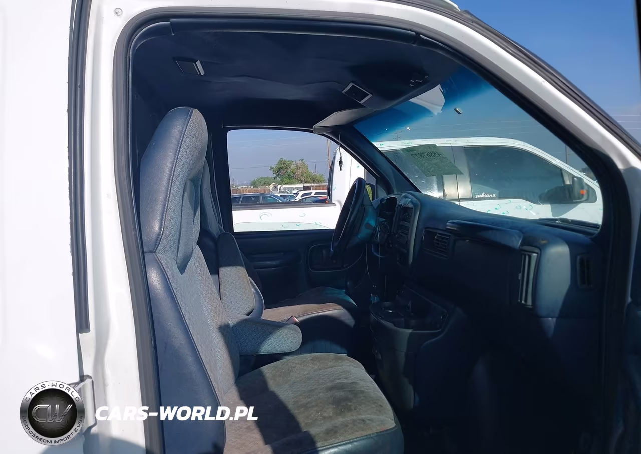 2000 Chevrolet Express VIN:1GCHG35R4Y1197512 - 5