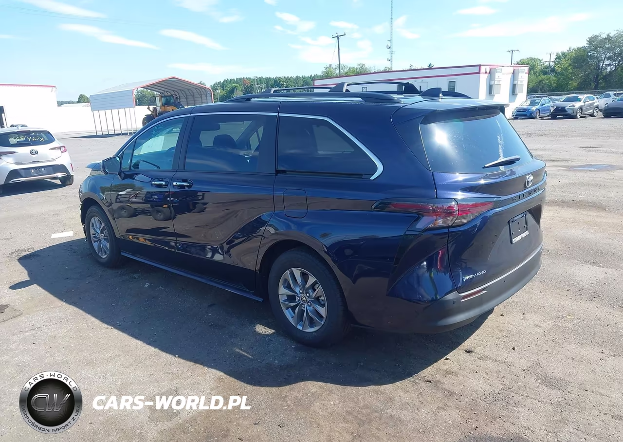 2026 Toyota Sienna Xle VIN:5TDYSKFC7TS258804 - 3