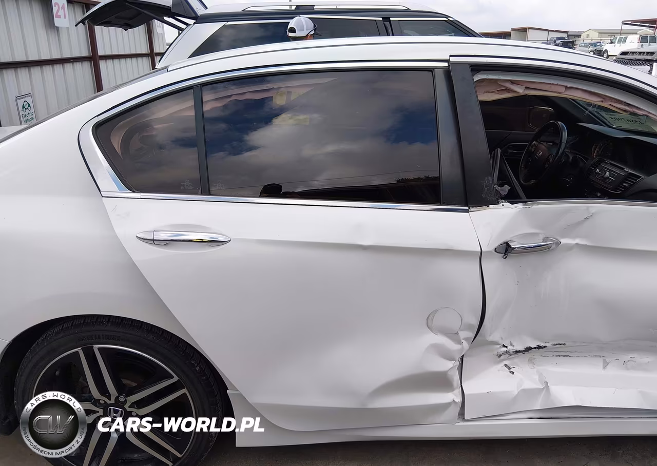 2017 Honda Accord Sport Se VIN:1HGCR2F10HA221863 - 17