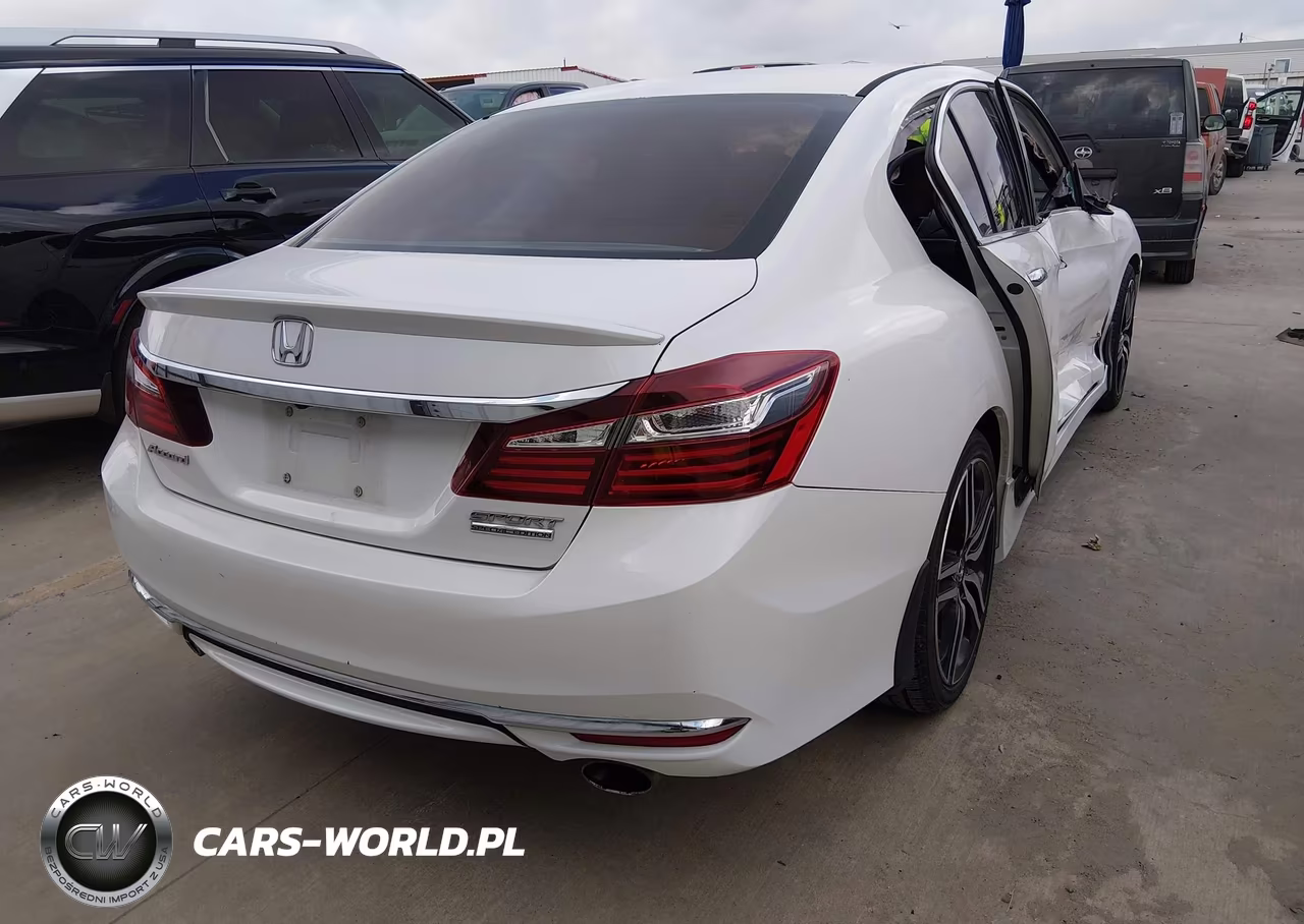 2017 Honda Accord Sport Se VIN:1HGCR2F10HA221863 - 4