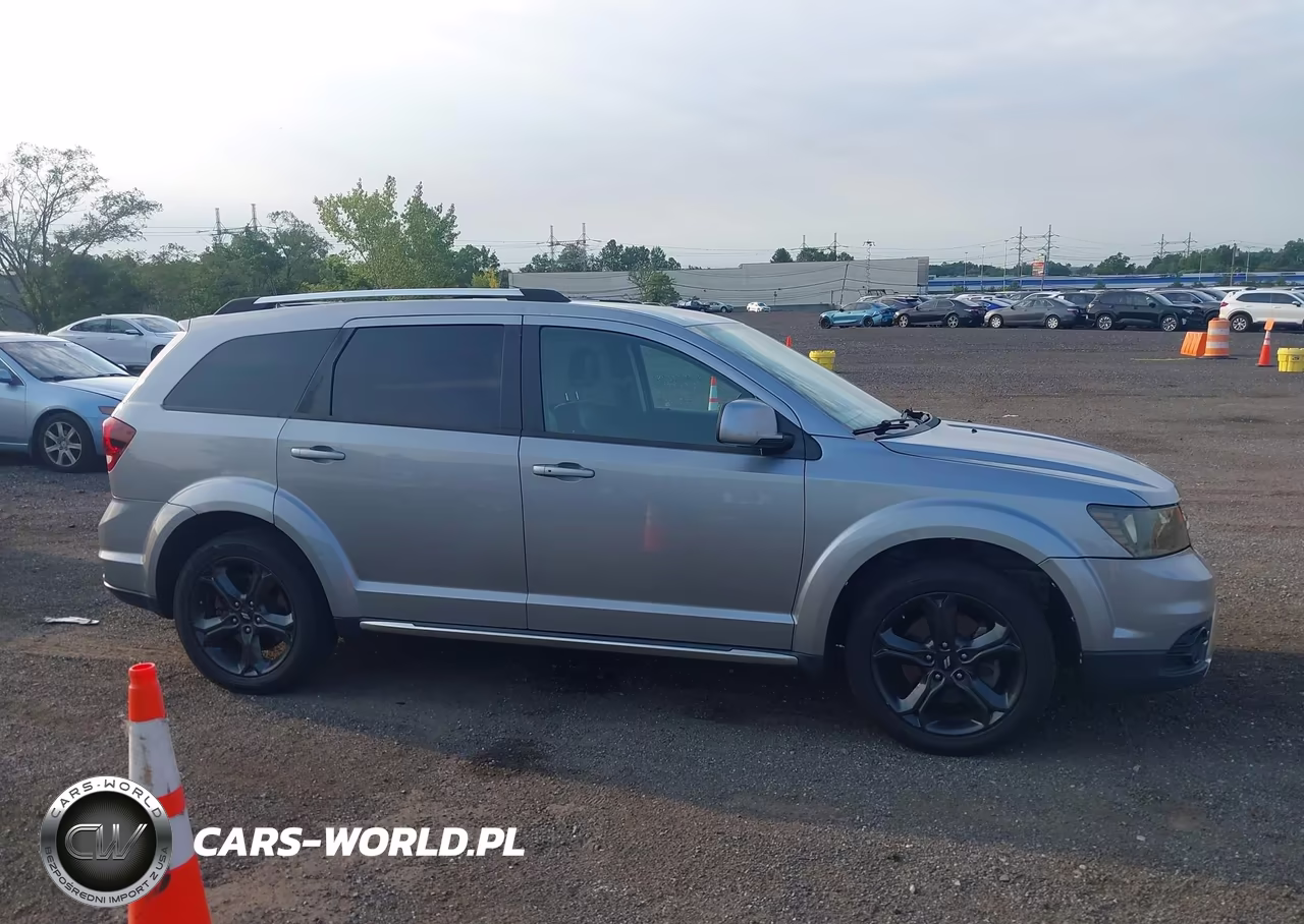 2018 Dodge Journey Crossroad VIN:3C4PDCGG6JT516343 - 13