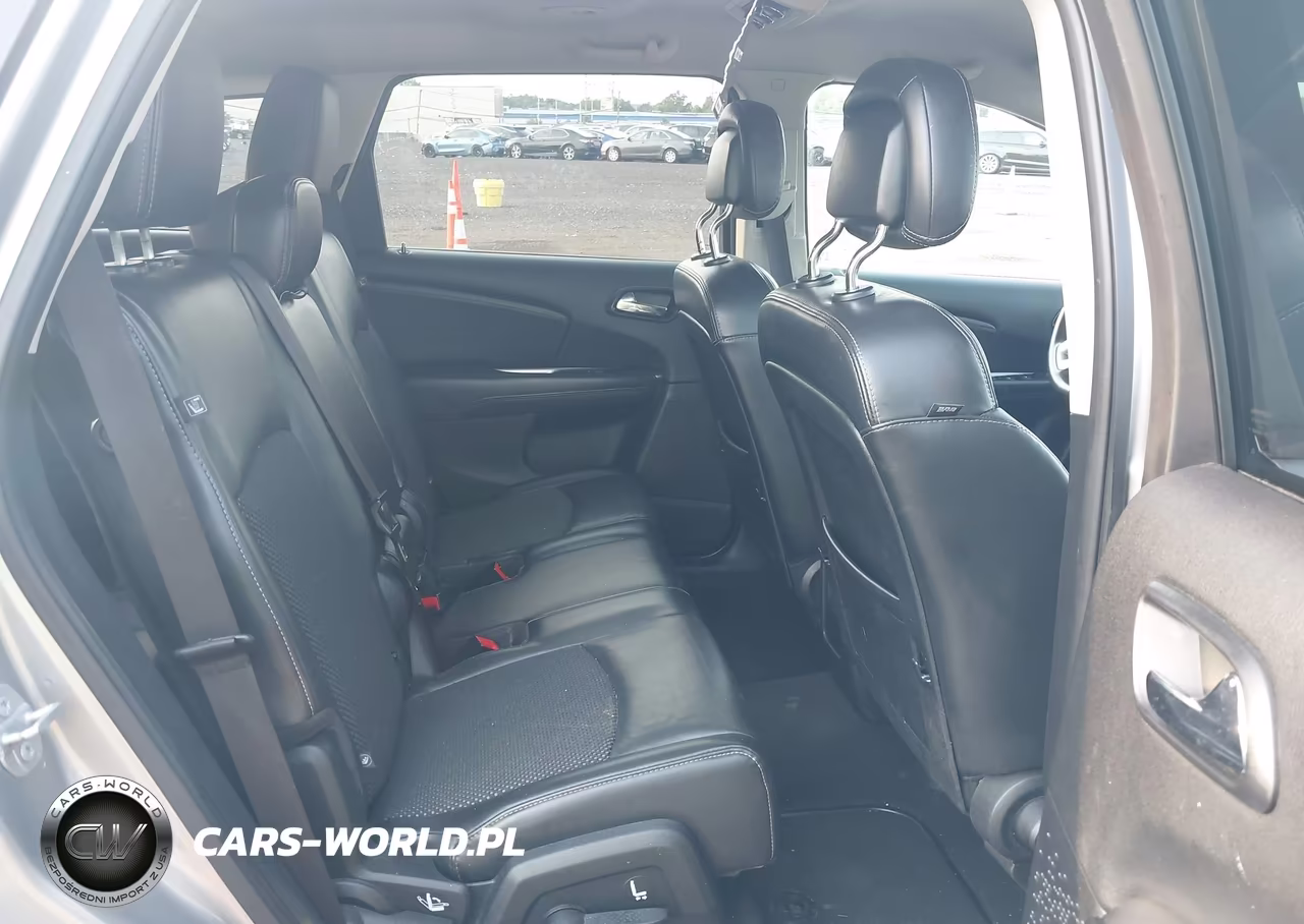 2018 Dodge Journey Crossroad VIN:3C4PDCGG6JT516343 - 8