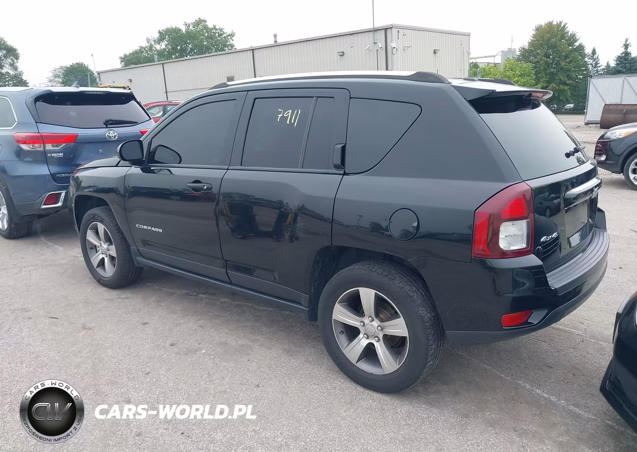 2016 Jeep Compass High Altitude Edition VIN:1C4NJDEB5GD681232 - 3