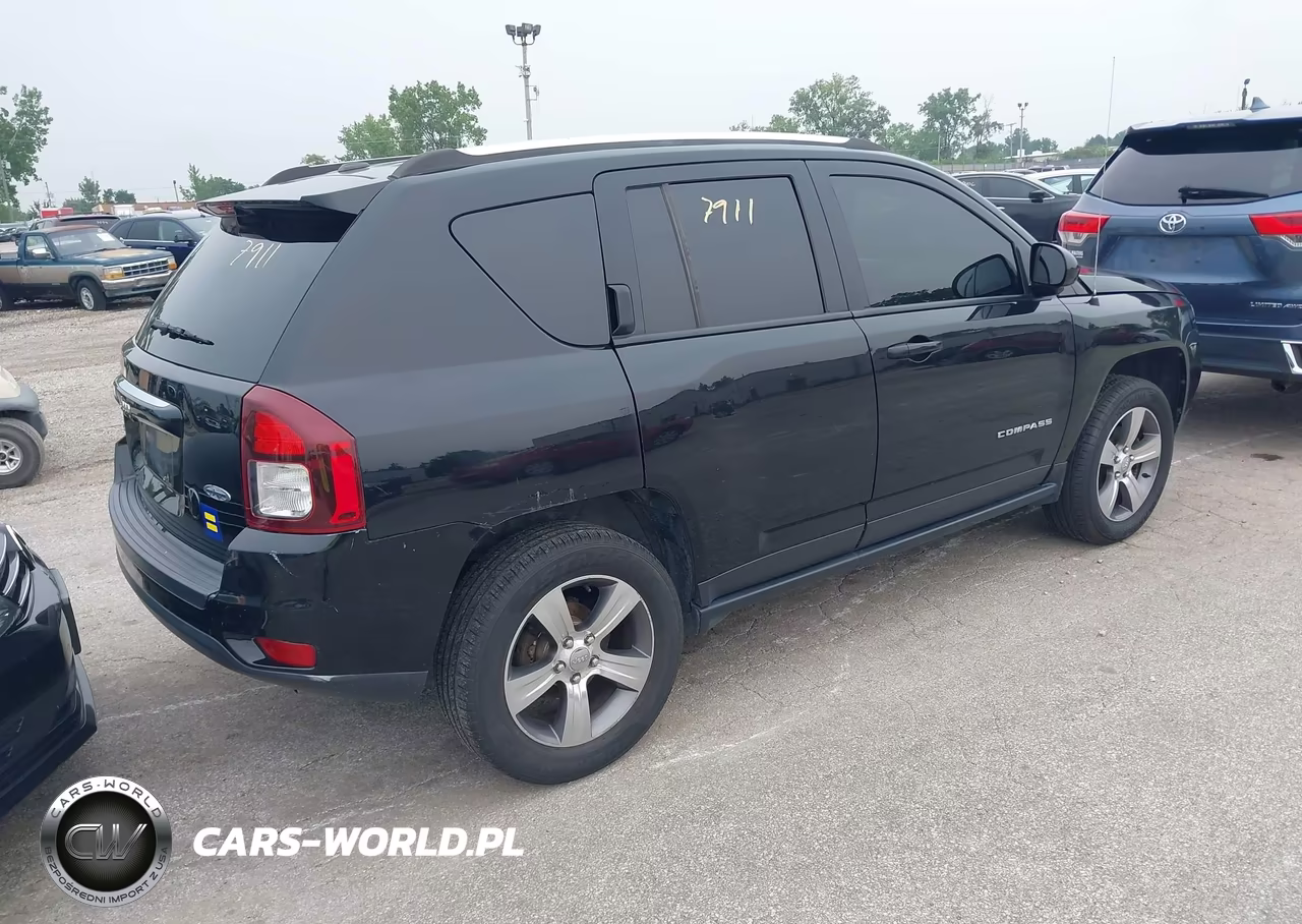 2016 Jeep Compass High Altitude Edition VIN:1C4NJDEB5GD681232 - 4