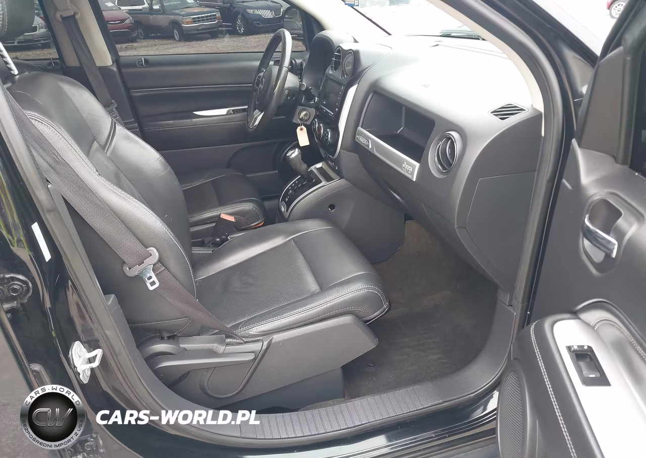 2016 Jeep Compass High Altitude Edition VIN:1C4NJDEB5GD681232 - 5