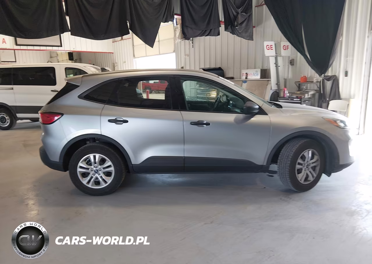 2022 Ford Escape S VIN:1FMCU9F68NUA94125 - 13