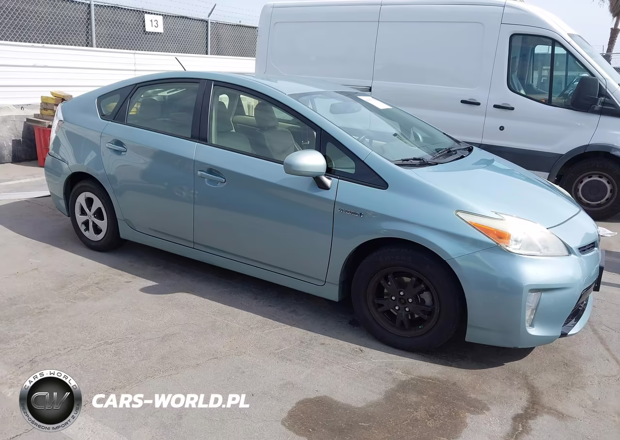 2013 Toyota Prius Four – zdjęcie 1 z 16
