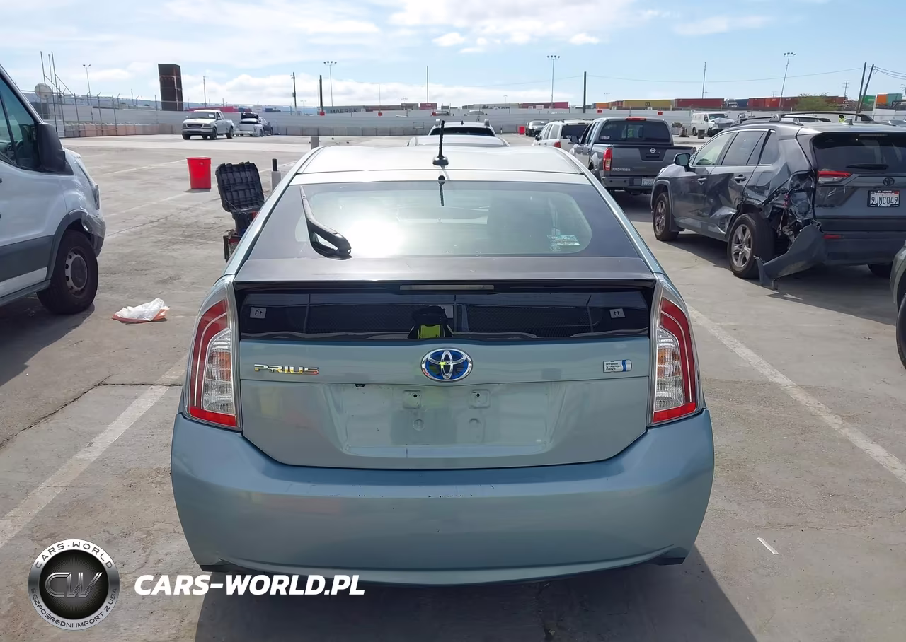 2013 Toyota Prius Four VIN:JTDKN3DU6D5644670 - 16